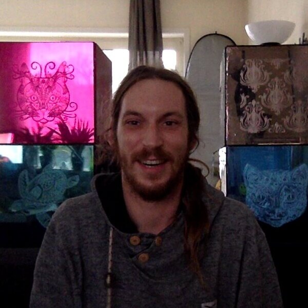 Philipp Darkow with four infinity cubes